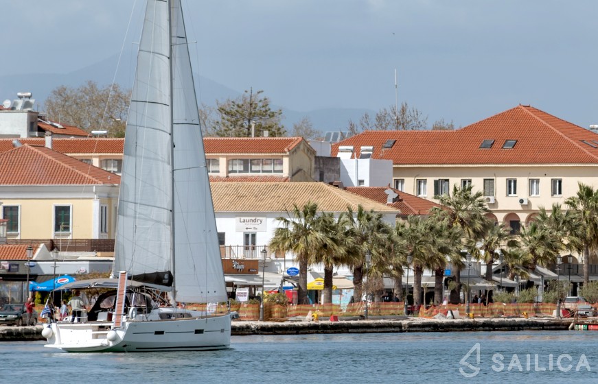 Dufour 460 GL - Yacht Charter Sailica