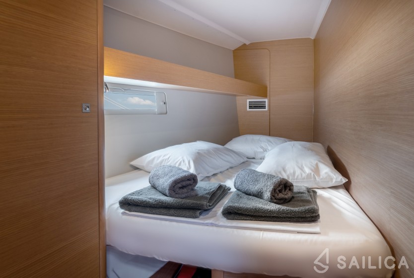 Dufour 460 GL - Yacht Charter Sailica