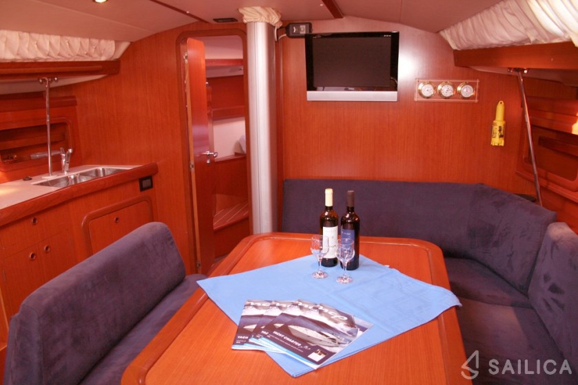 Grand Soleil 43 - Yacht Charter Sailica