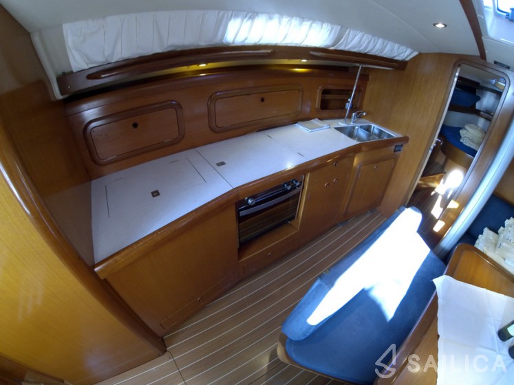 Grand Soleil 43 - Yacht Charter Sailica