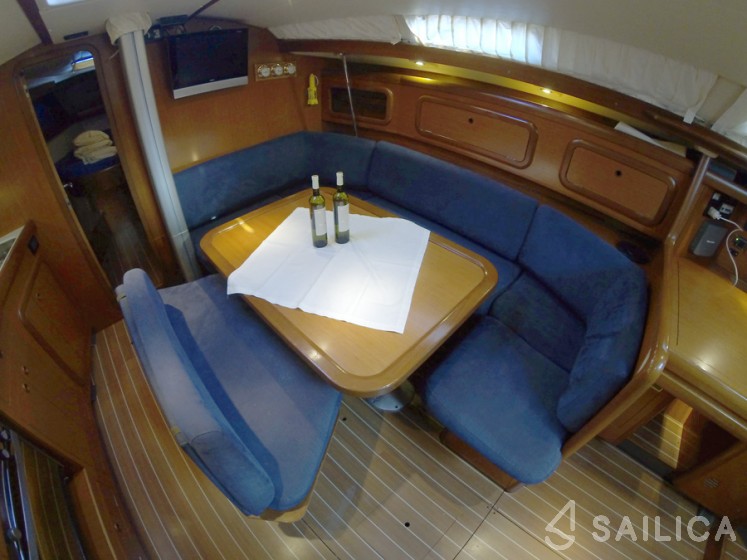 Grand Soleil 43 - Yacht Charter Sailica