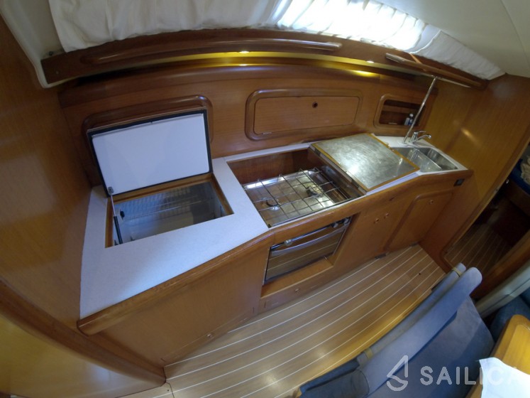 Grand Soleil 43 - Yacht Charter Sailica