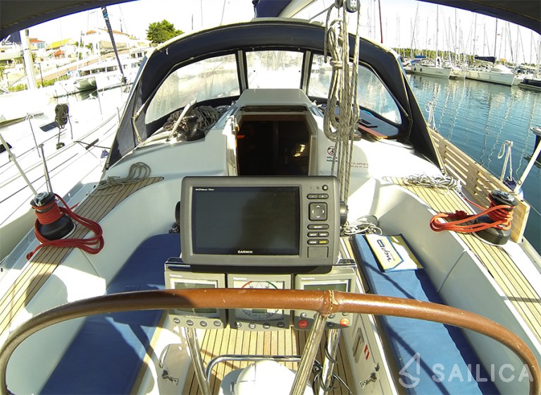 Grand Soleil 43 - Yacht Charter Sailica