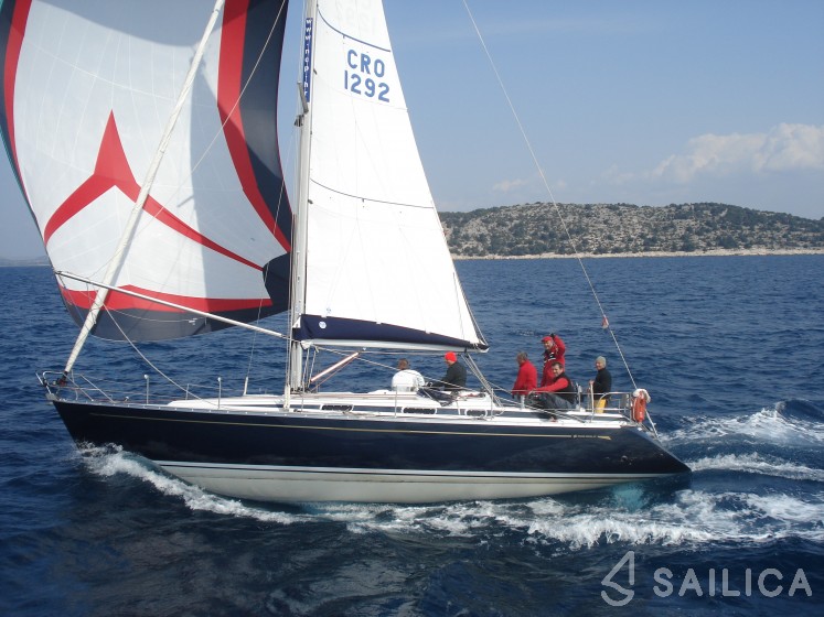 Grand Soleil 43 - Yacht Charter Sailica