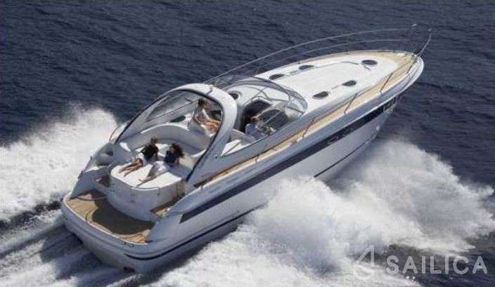 Bavaria 42 HT - Yacht Charter Sailica