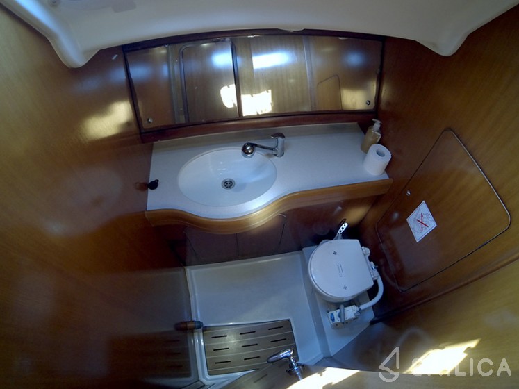 Grand Soleil 50 - Yacht Charter Sailica