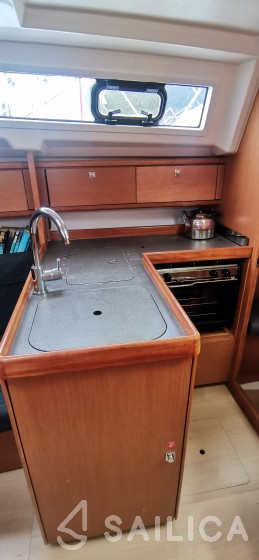 Bavaria 33 Cruiser - Yacht Charter Sailica