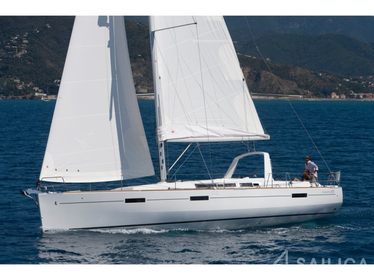 Oceanis 45 - Yacht Charter Sailica