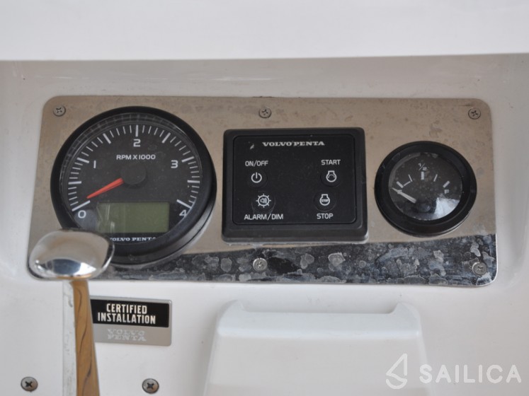 Bavaria 37 Cruiser - Yacht Charter Sailica