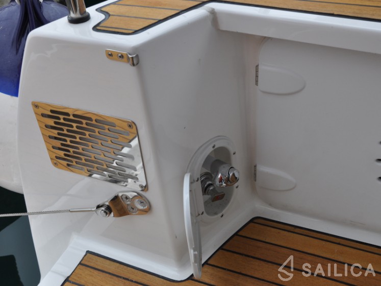 Bavaria 37 Cruiser - Yacht Charter Sailica