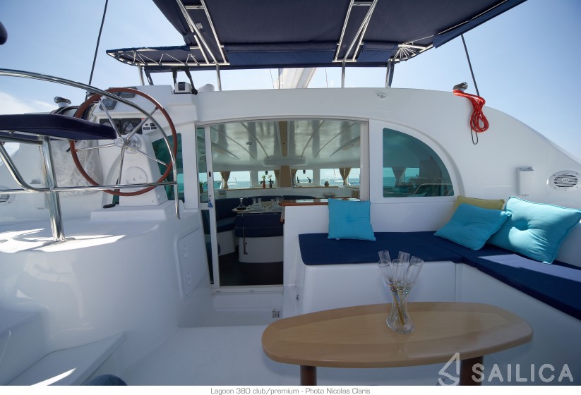 Lagoon 380 - Yacht Charter Sailica