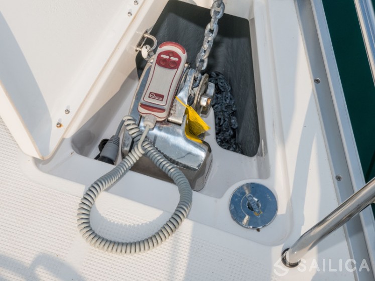 Bavaria 37 Cruiser - Yacht Charter Sailica
