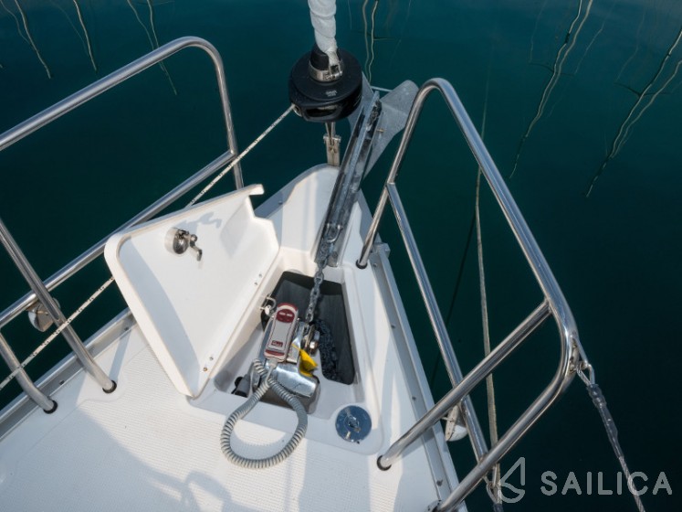 Bavaria 37 Cruiser - Yacht Charter Sailica