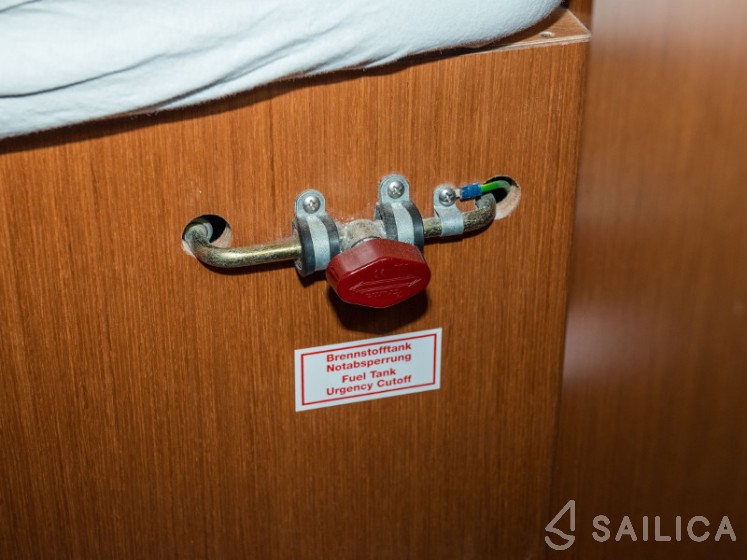 Bavaria 37 Cruiser - Yacht Charter Sailica