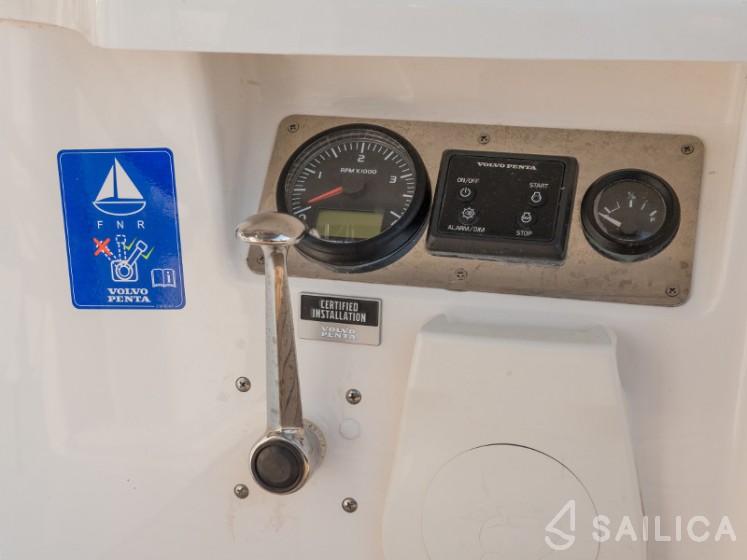Bavaria 37 Cruiser - Yacht Charter Sailica