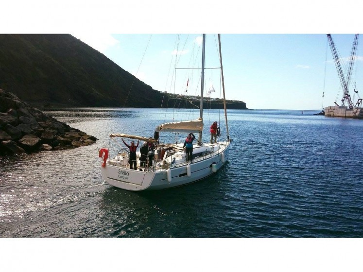 Dufour 410 Grand Large - Yacht Charter Sailica