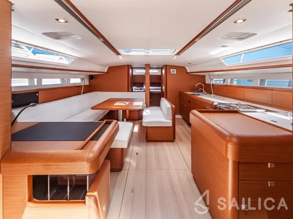Sun Odyssey 519 - Yacht Charter Sailica
