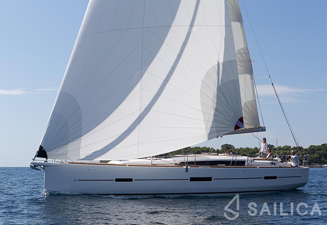 Dufour 460 GL - Yacht Charter Sailica