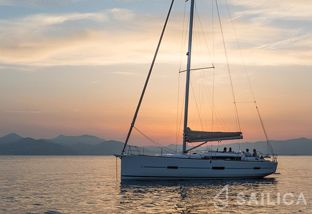 Dufour 460 GL - Yacht Charter Sailica