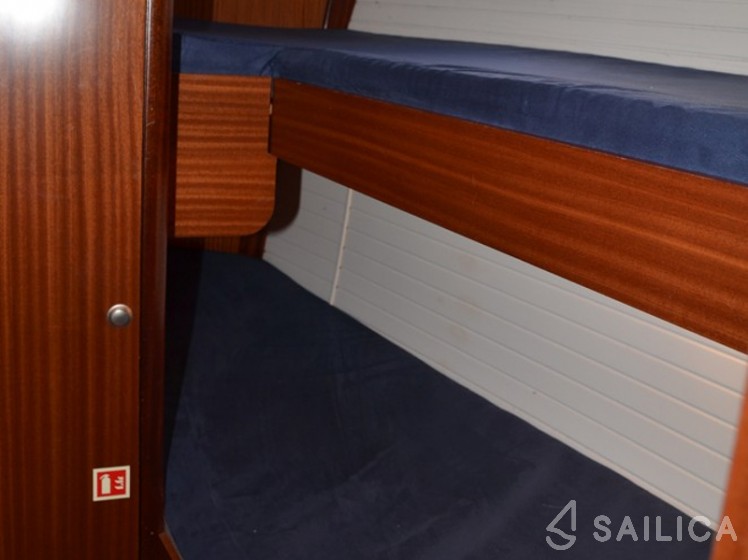 Delphia 47 - Yacht Charter Sailica