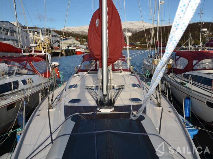 Delphia 47 - Yacht Charter Sailica