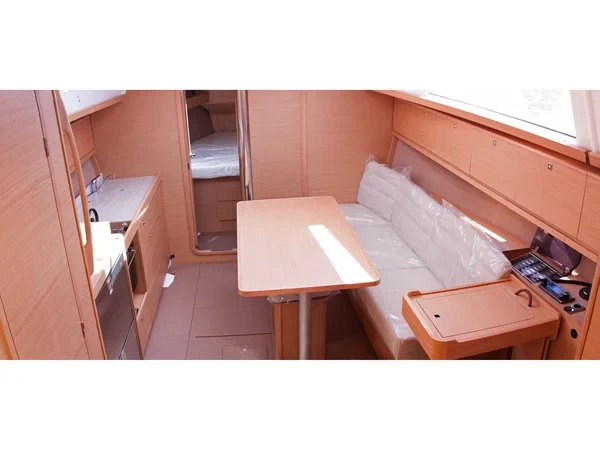 Dufour 382 GL - Yacht Charter Sailica