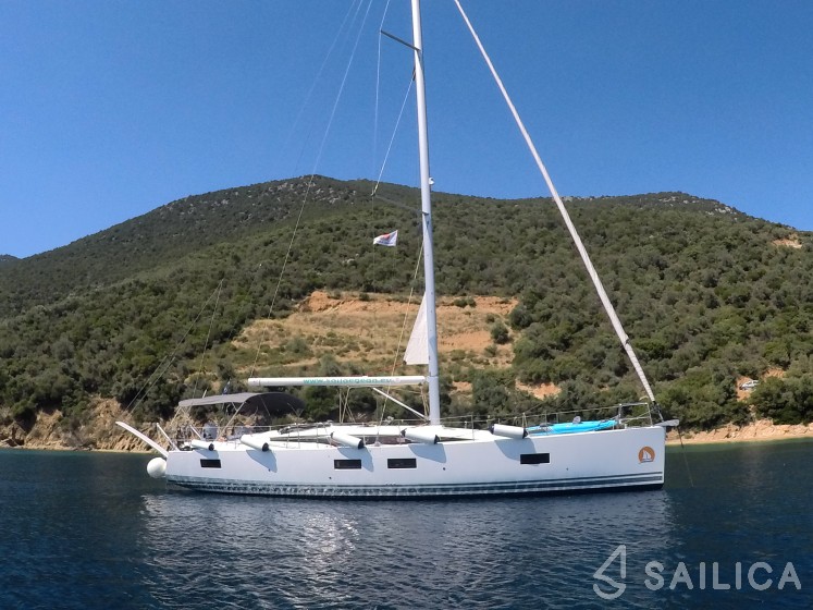 Jeanneau 54 - Yacht Charter Sailica