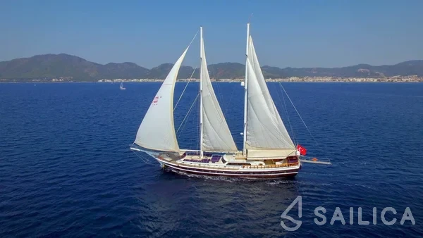 Gulet - Yacht Charter Sailica