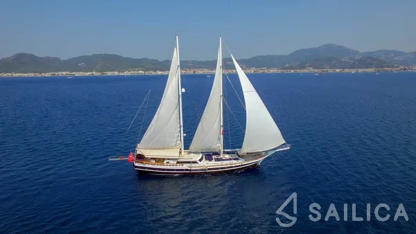 Gulet - Yacht Charter Sailica