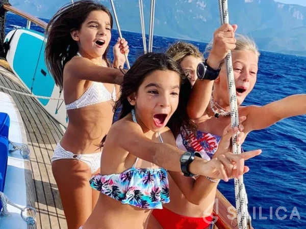 Gulet - Yacht Charter Sailica
