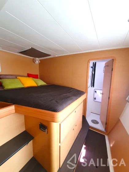 Lagoon 421 - Yacht Charter Sailica