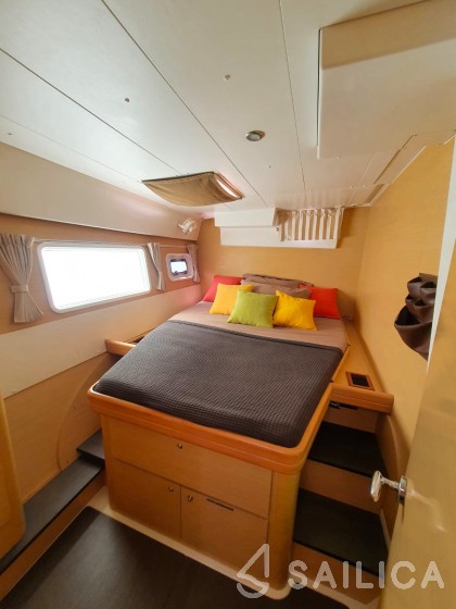 Lagoon 421 - Yacht Charter Sailica