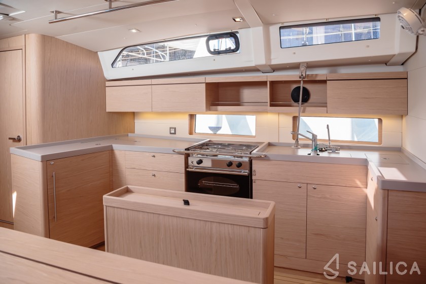 Oceanis 46.1 - Yacht Charter Sailica
