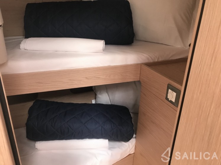 Oceanis 46.1 - Yacht Charter Sailica