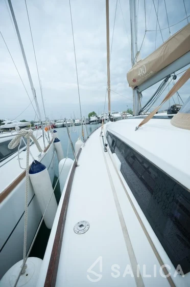 Dufour 410 GL - Yacht Charter Sailica