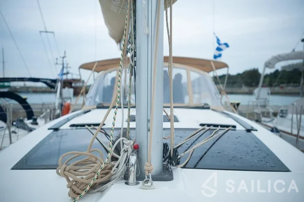 Dufour 410 GL - Yacht Charter Sailica