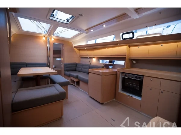 Dufour 410 GL - Yacht Charter Sailica