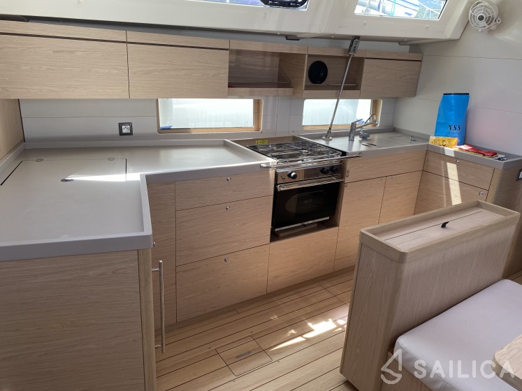 Oceanis 46.1 - Yacht Charter Sailica