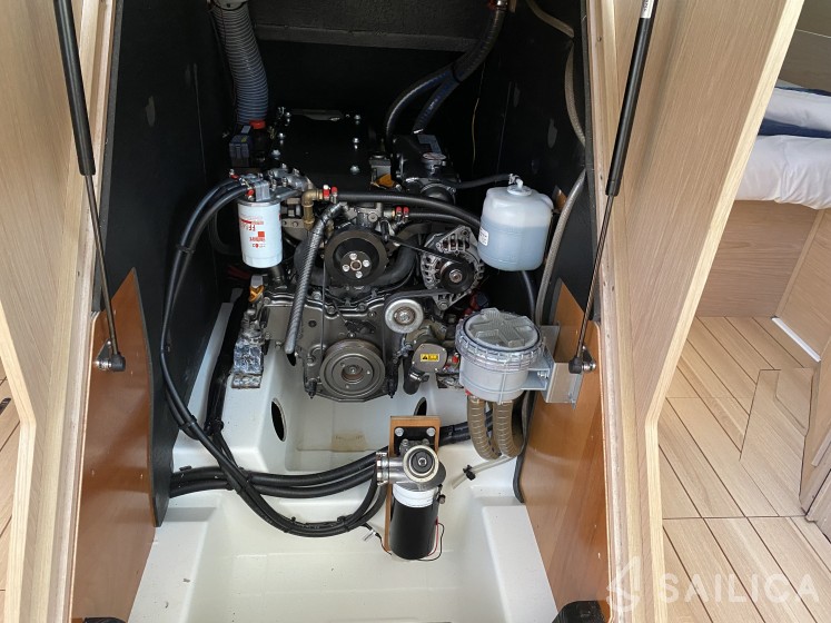 Oceanis 46.1 - Yacht Charter Sailica