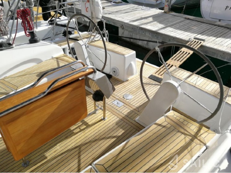 Hanse 415 - Yacht Charter Sailica