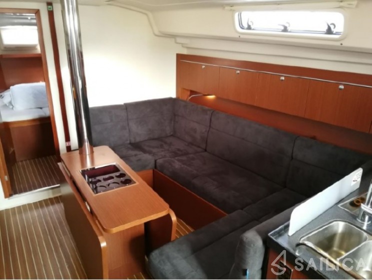 Hanse 415 - Yacht Charter Sailica