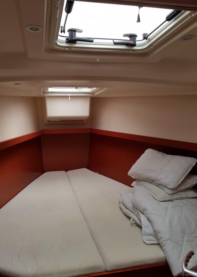 Hanse 415 - Yacht Charter Sailica