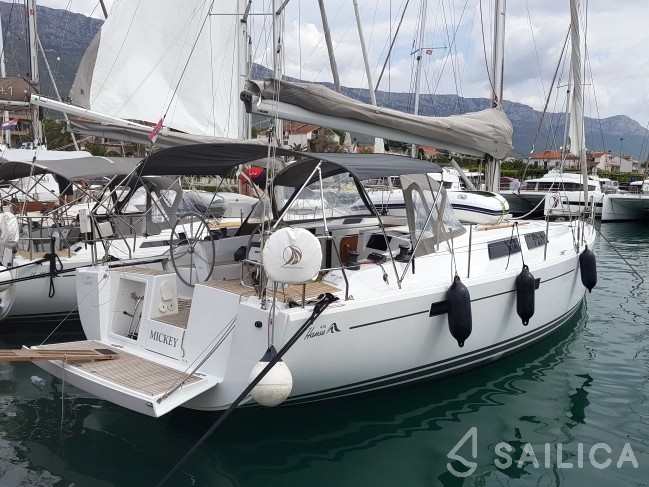 Hanse 415 - Yacht Charter Sailica