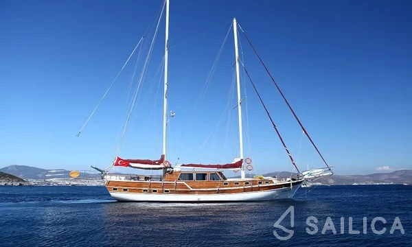 Gulet - Yacht Charter Sailica