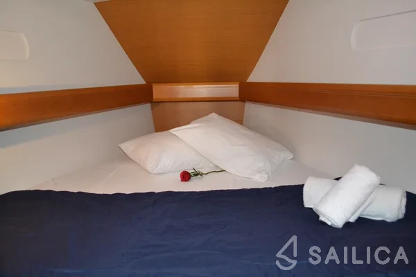 Sun Odyssey 439 - Yacht Charter Sailica