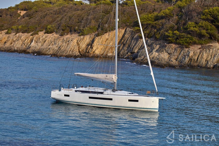 Sun Odyssey 490 - Yacht Charter Sailica