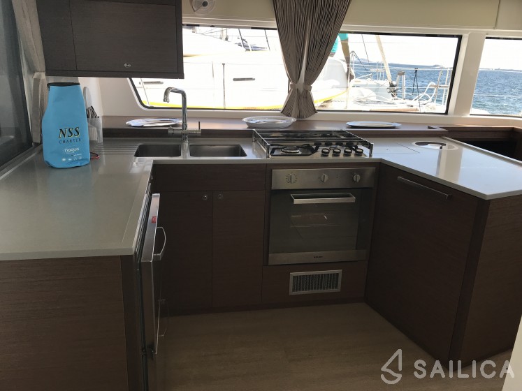 Lagoon 52F - Yacht Charter Sailica