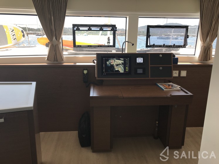 Lagoon 52F - Yacht Charter Sailica