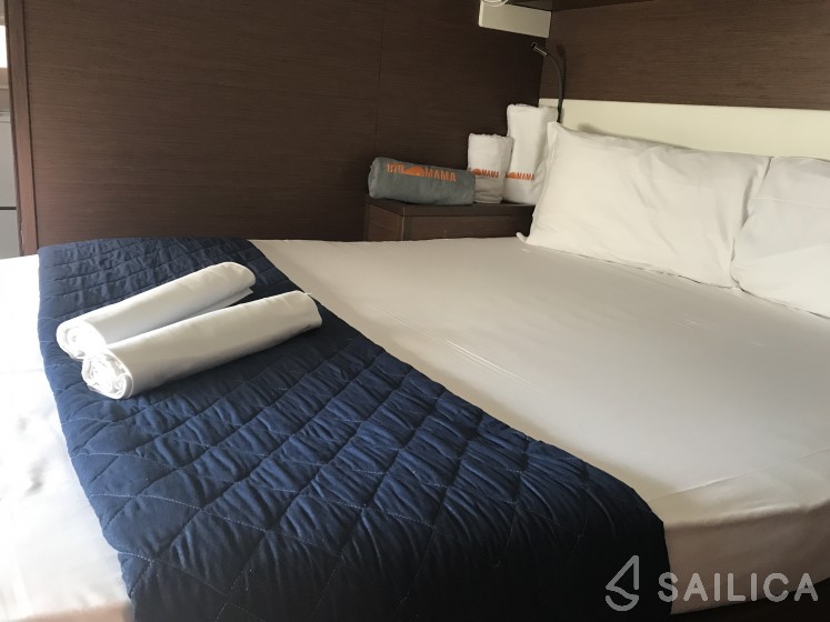 Lagoon 52F - Yacht Charter Sailica