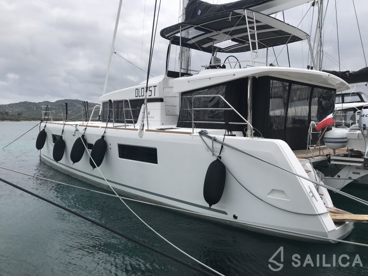 Lagoon 52 - Yacht Charter Sailica